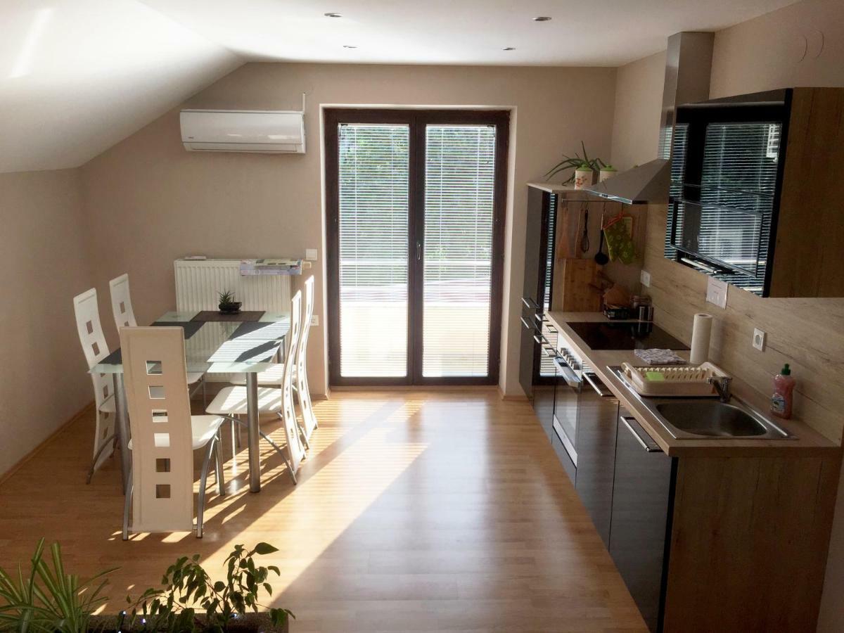 Apartment Relax Stranice Esterno foto